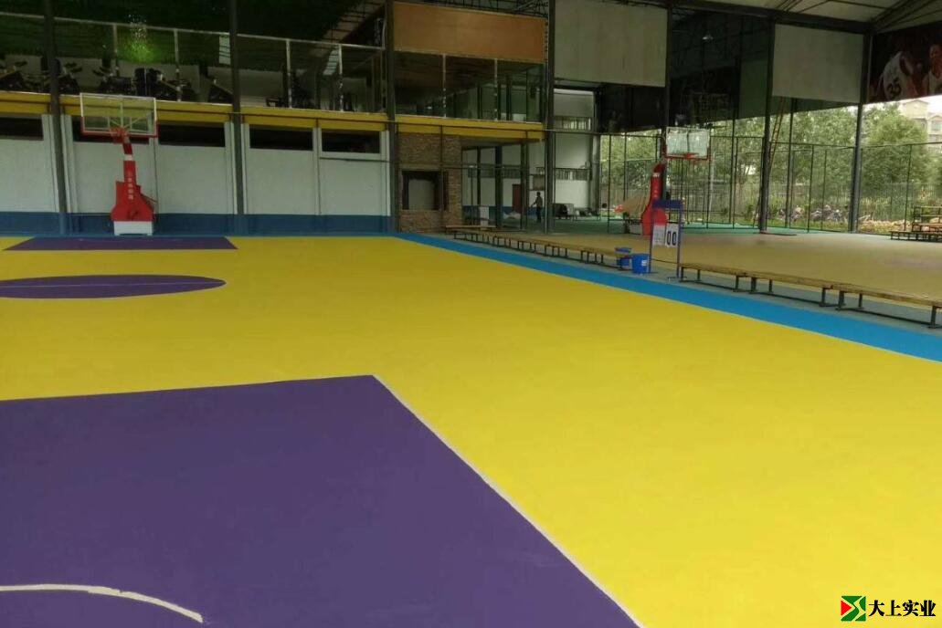 室內(nèi)籃球場(chǎng)環(huán)氧地坪漆