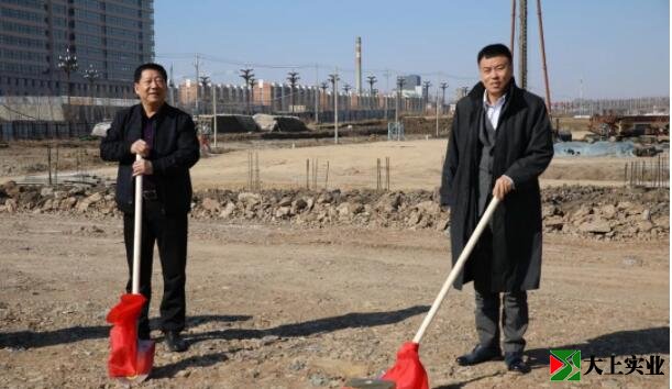 實(shí)驗(yàn)中學(xué)校長(zhǎng)劉贊