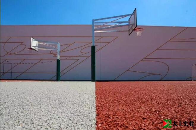 EPDM塑膠運(yùn)動(dòng)場(chǎng)