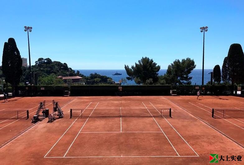 紅土網球場